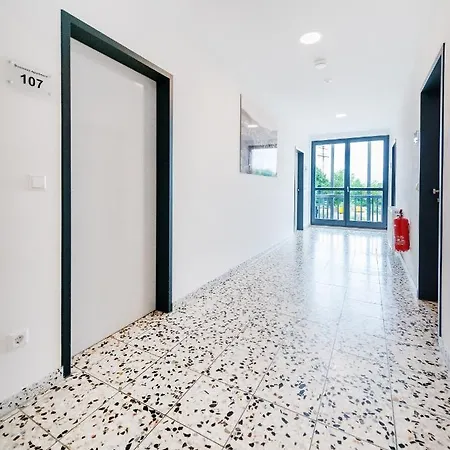 G&g Boardinghouse Lägenhetshotell