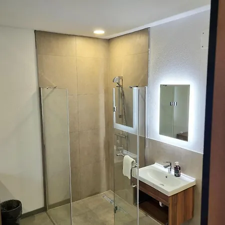 G&g Boardinghouse Lägenhetshotell